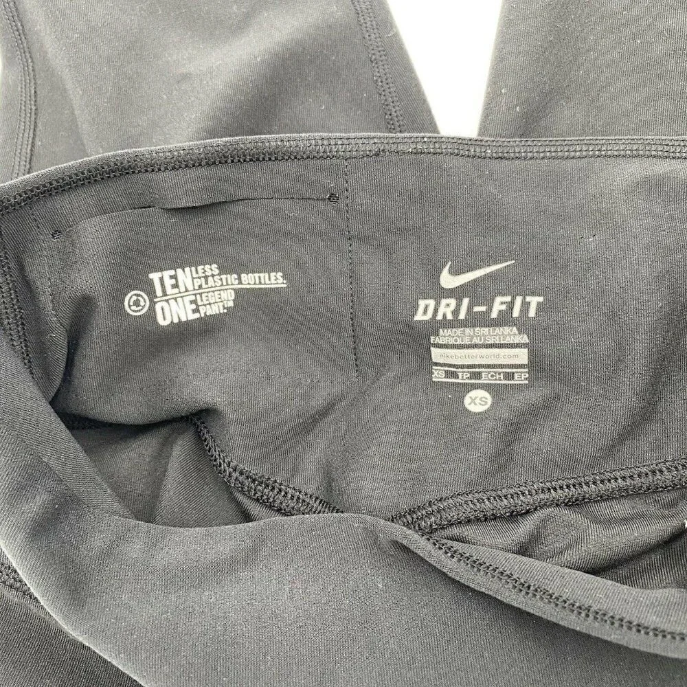 NIKE DRI FIT Size X-Small (26x20) Black Aqua Cropped Legging